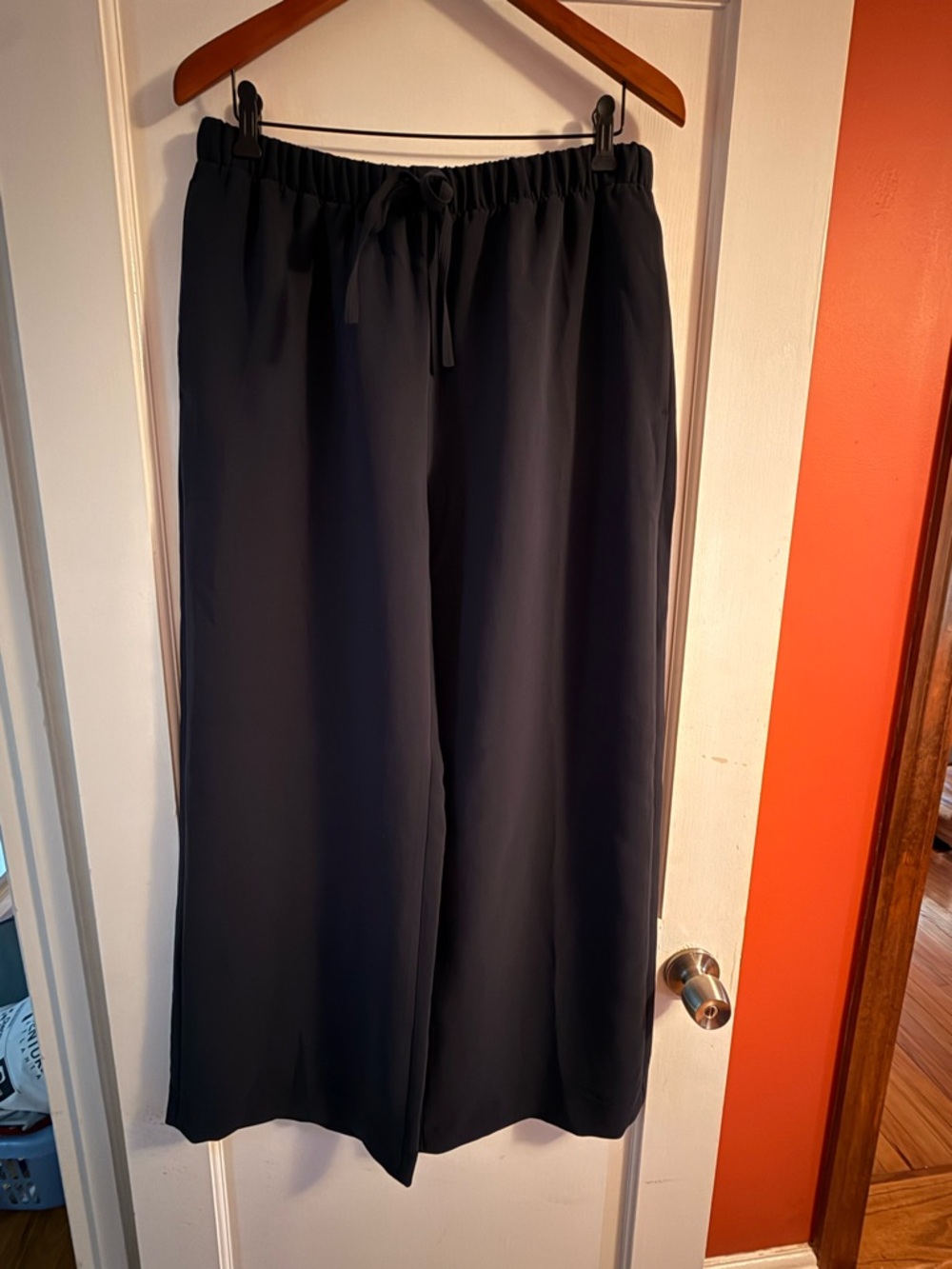 Aritzia Wilfred Navy Elastic Waist Pants